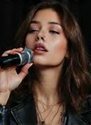 a-portrait-of-a-young-woman-with-19-years-old-with-ktdi33ute