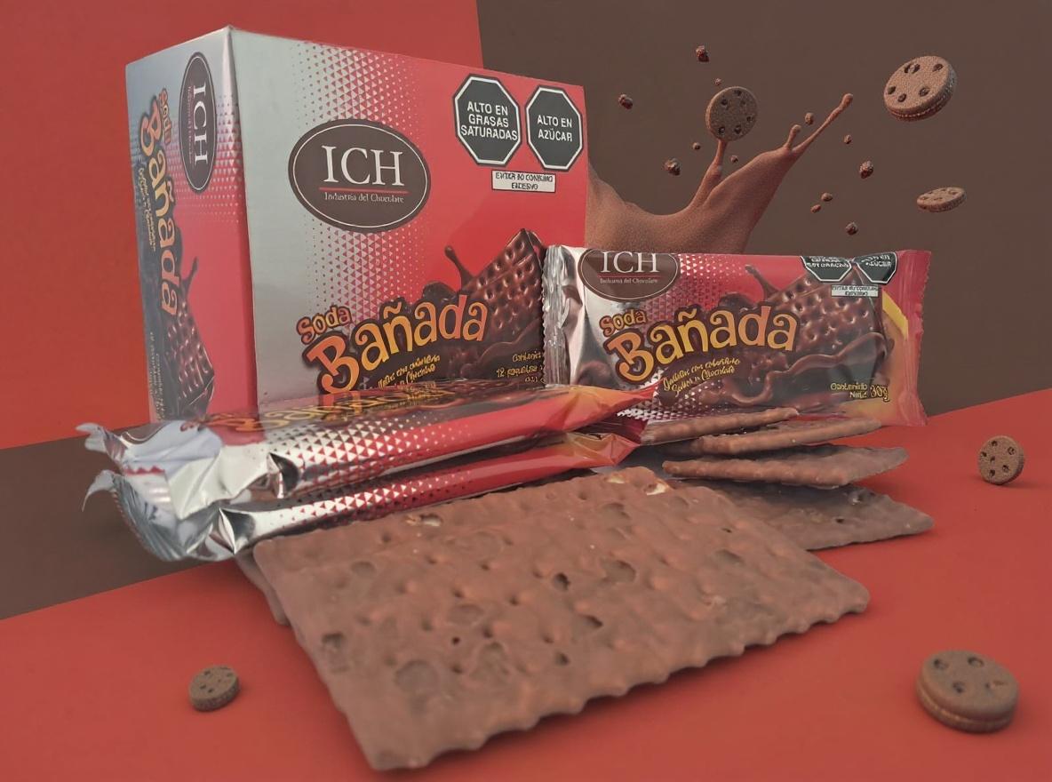 add-more-dynamism-by-placing-a-splash-of-chocolate-v1wzf8t2p