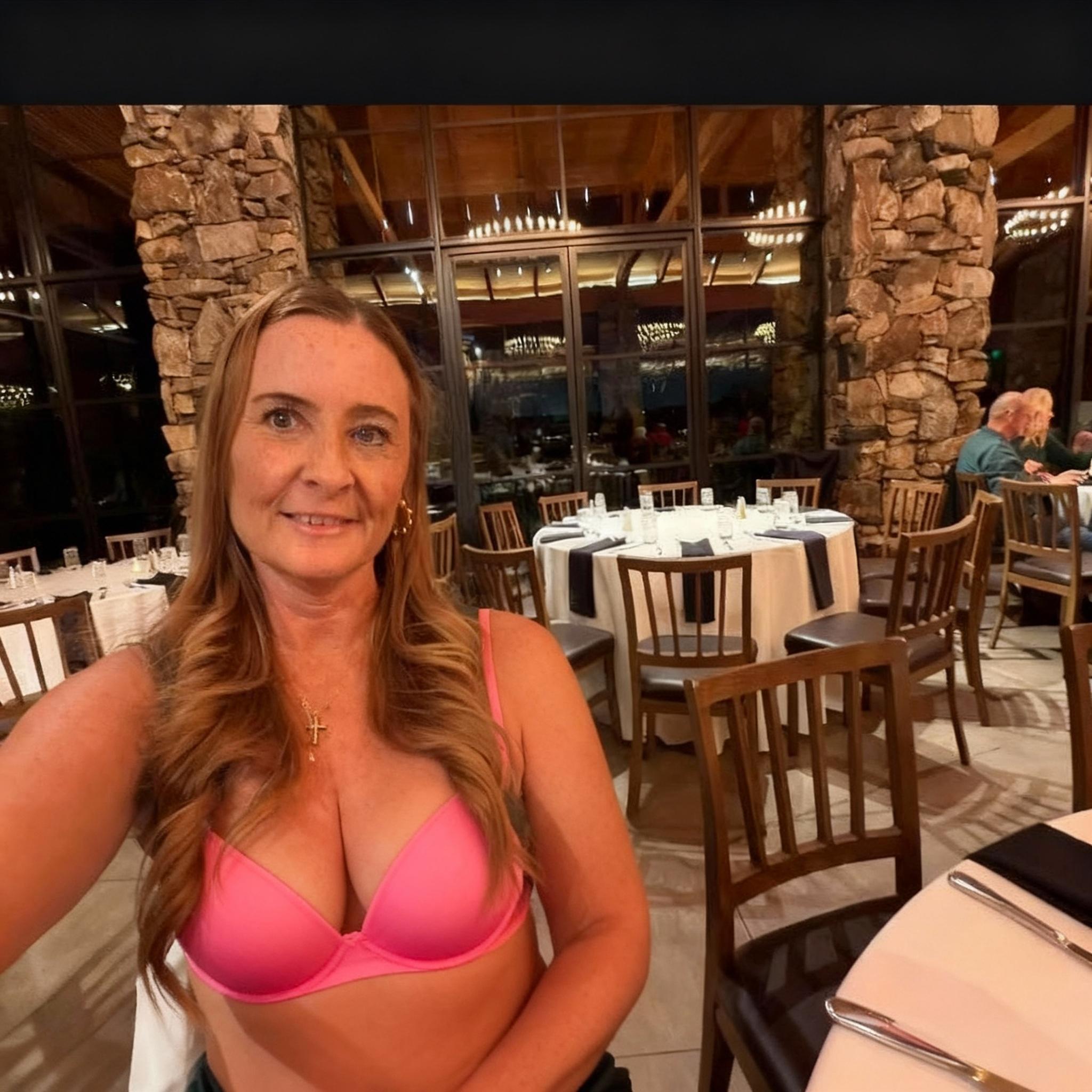 remove-shirt-wear-pink-bra-p47brkck9l