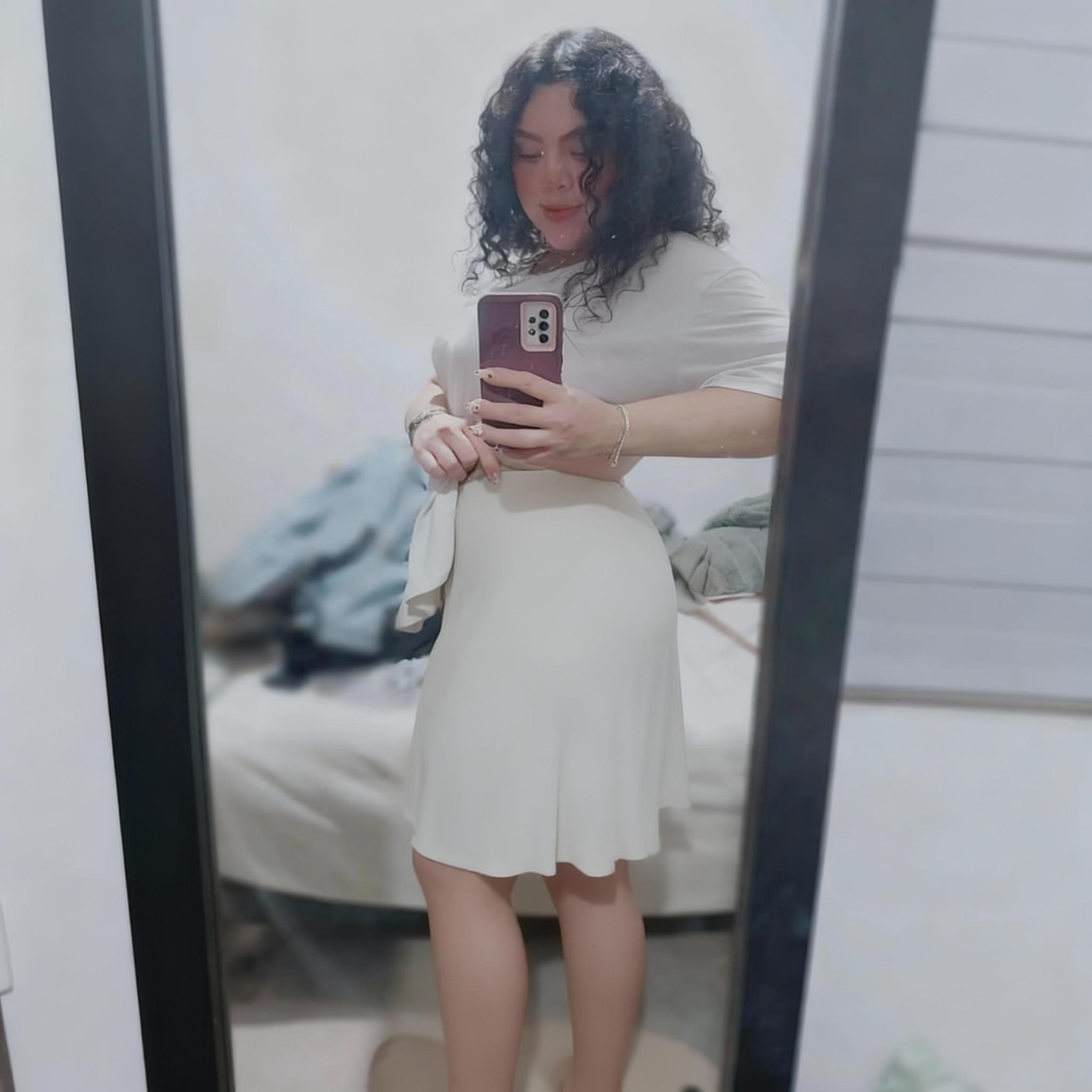 have-her-wear-a-skirt-y6b84vja0w