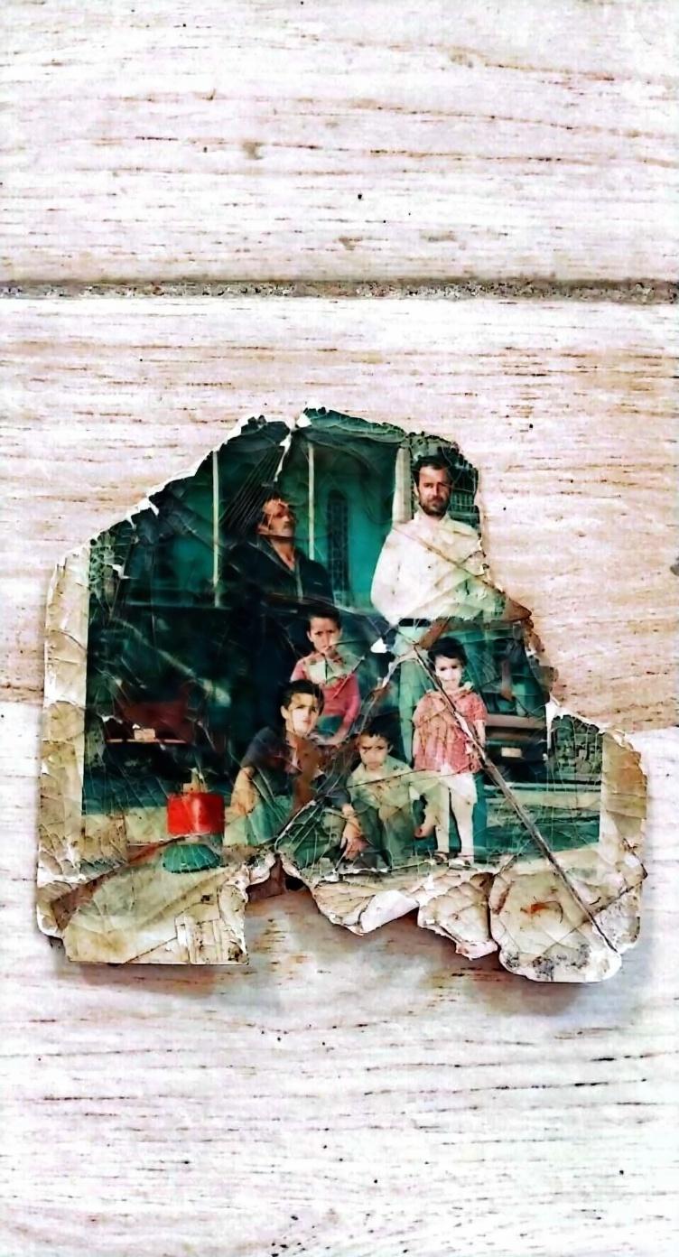 restore-this-old-photo-by-enhancing-colors-rx0mbevygr