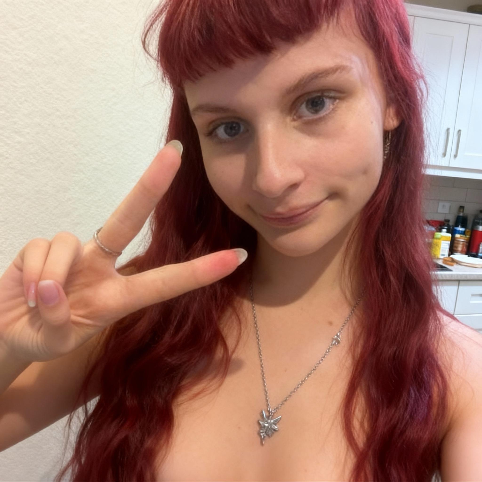 make-her-wear-nothing-hxm5xv8gr5