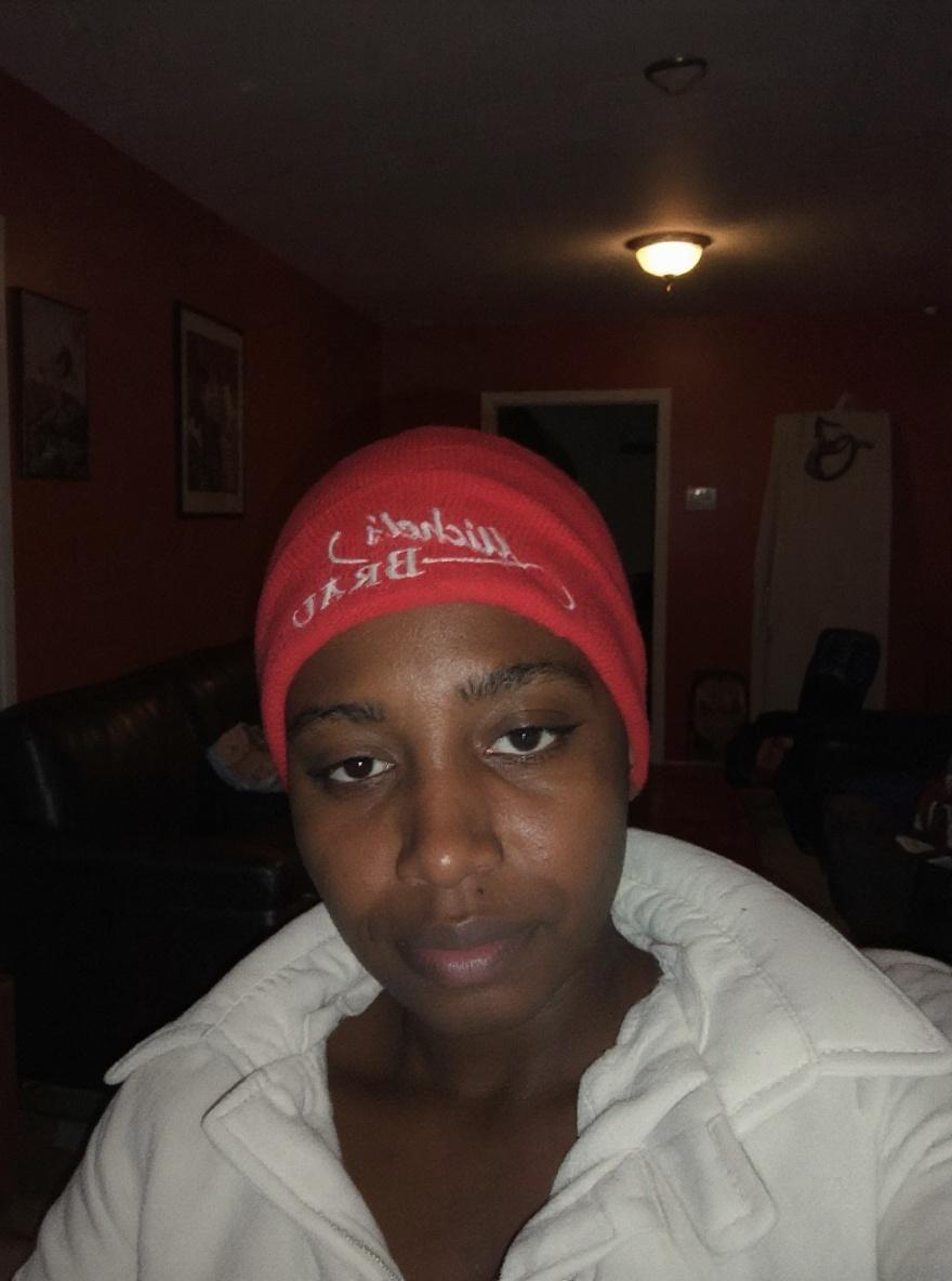 moi-le-soir-dans-mon-appartement-au-canada-o28upwmg50