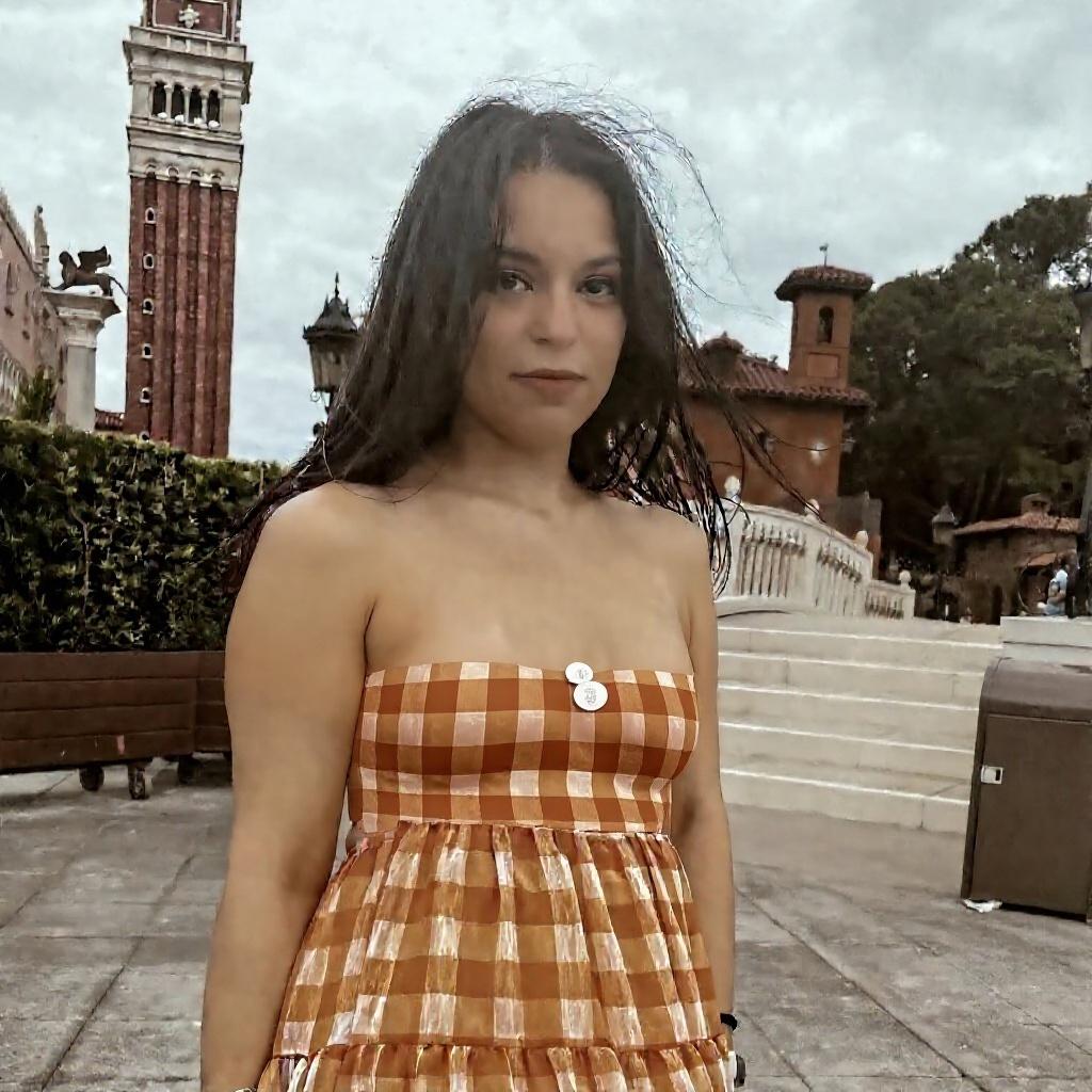 improve-the-composition-by-adjusting-the-shirt-to-5m8r40yeld