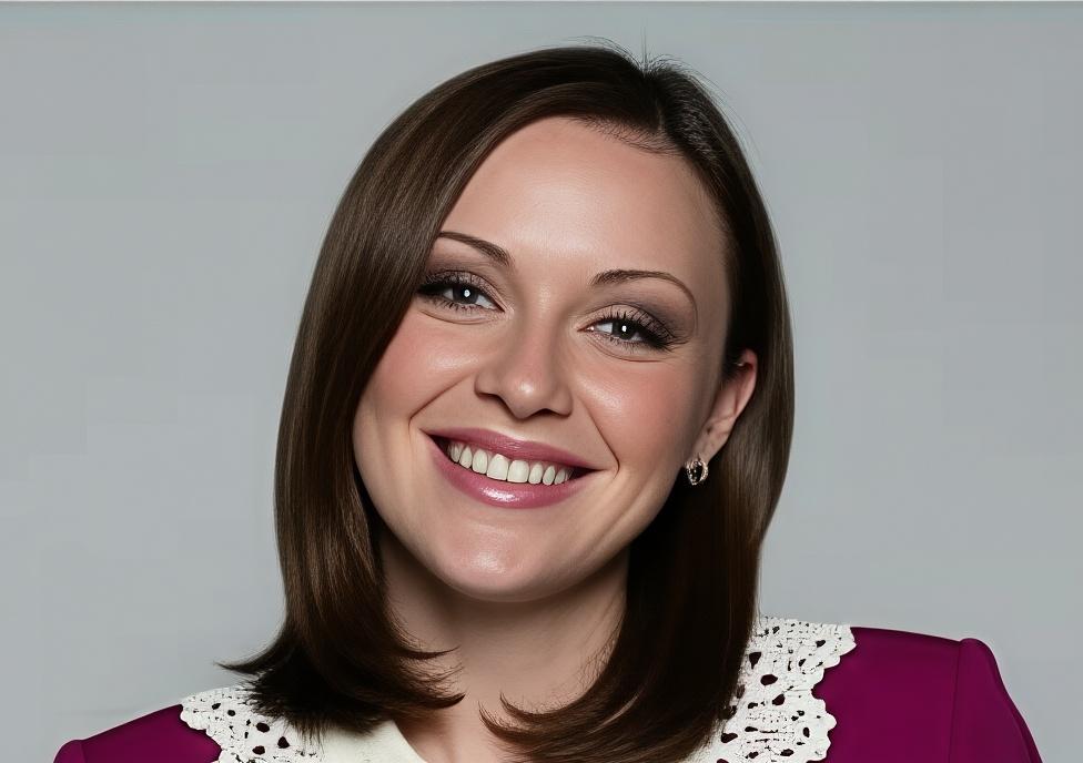 transform-the-joyful-expression-into-cold-omjh60uyy8