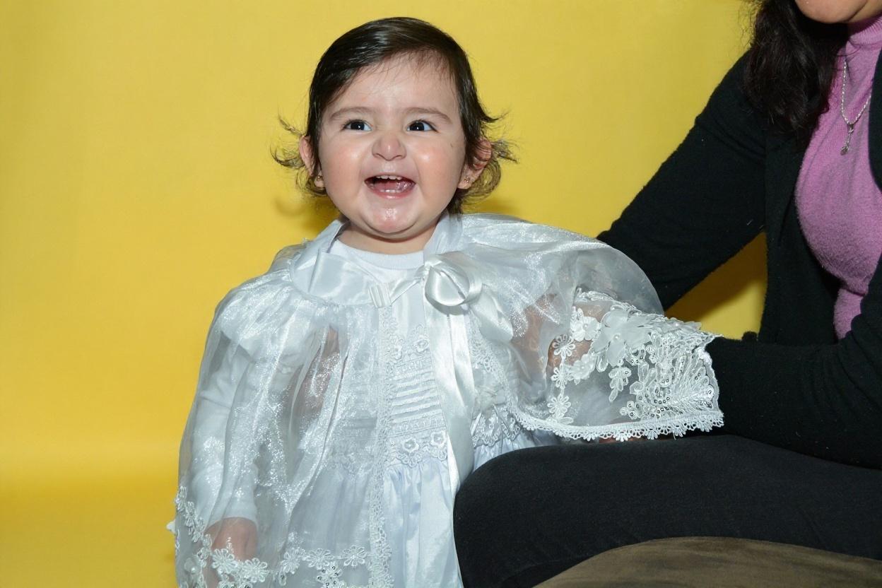 quitar-fondo-amarillo-poner-fondo-blanco-9lur3id4jz