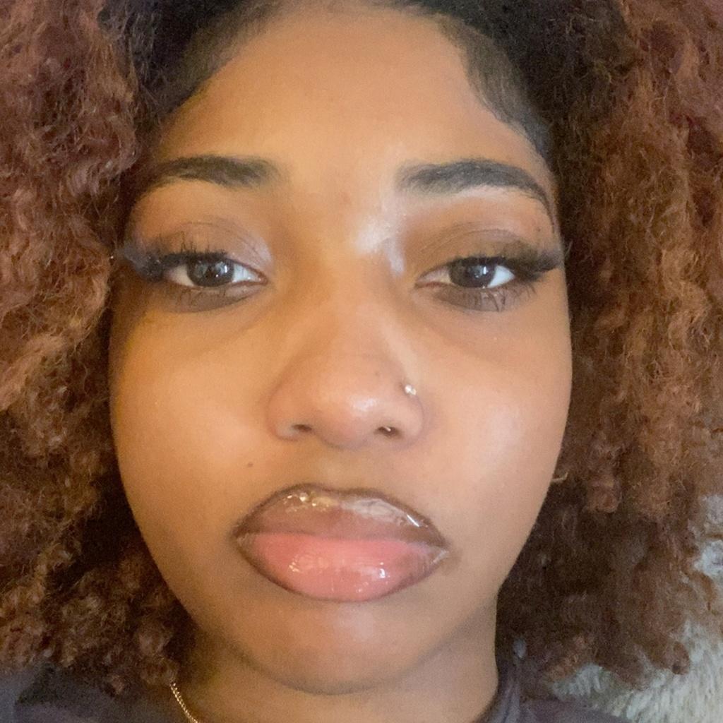 cover-her-face-with-excessive-spit-ls27rhpzhx