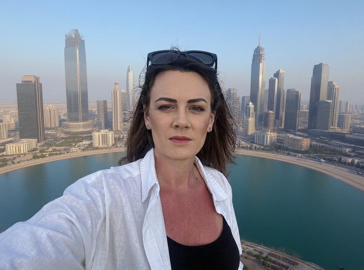 can-you-pase-a-landview-of-dubai-please-ufjbd1rel9