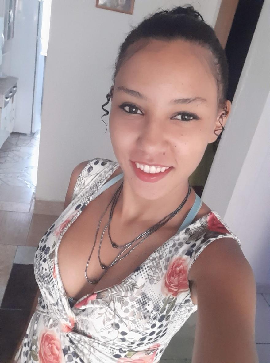 ficar-nua-oktdubqf1w