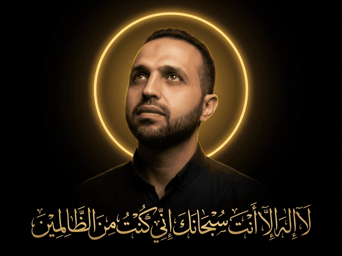 everent-digital-portrait-of-man-with-short-dark-359su2dqwz