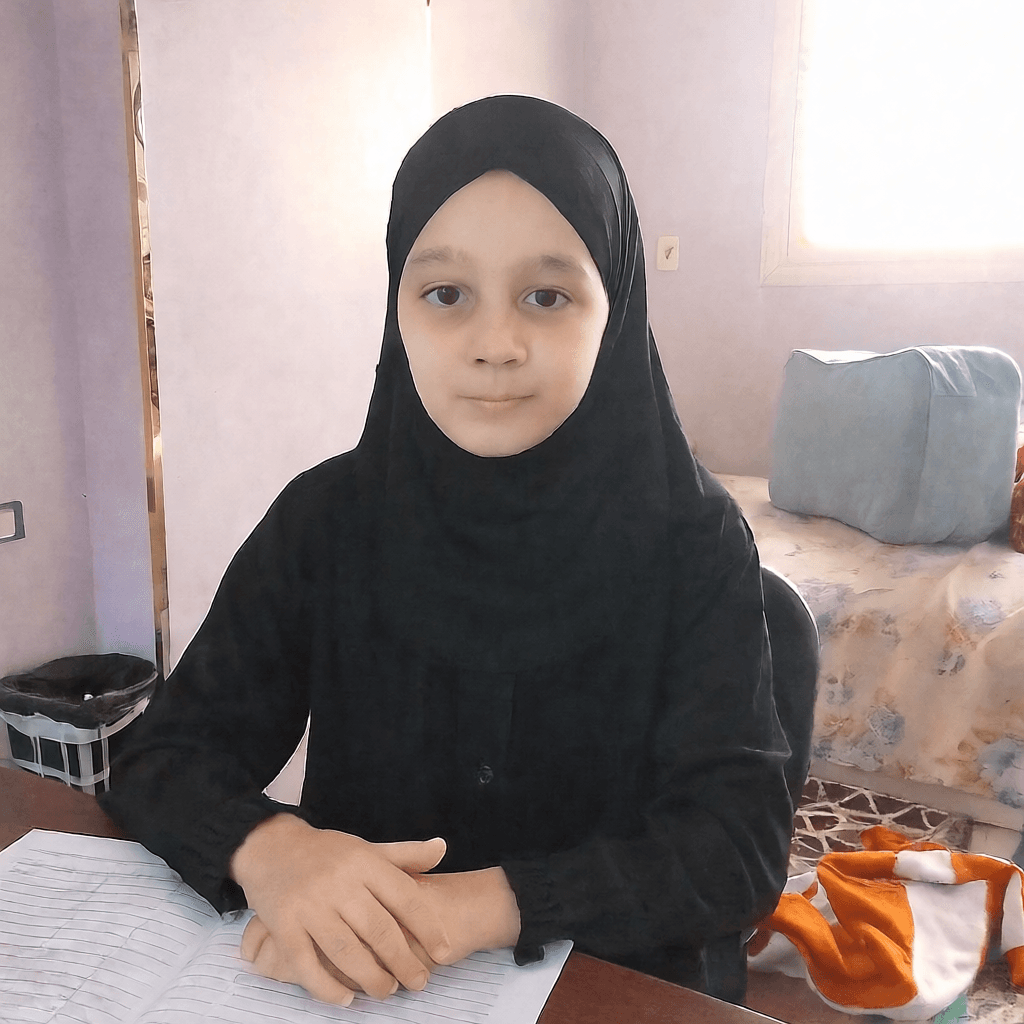 aryd-mnk-thsyn-jwdh-alswr-wajal-alfty-yrtdy-bdlh-pklgls7mdq